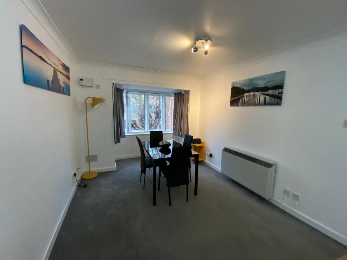 Marie'S Serviced Apartment 2 Bed Olivier Court Bedford Exterior foto